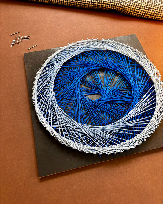 SPIRAL BLUE OMBRE STRING ART KIT